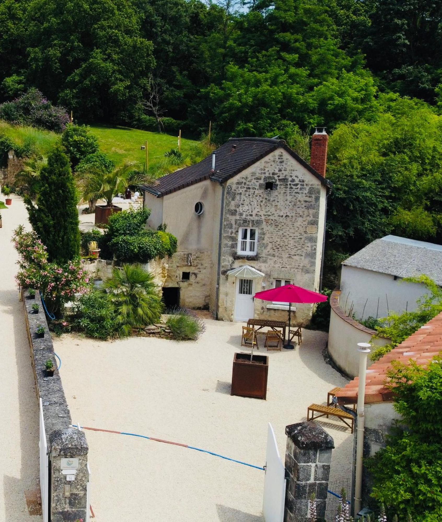 Gite - Petite Maison Proche Du Futuroscope Beaumont  Eksteriør bilde